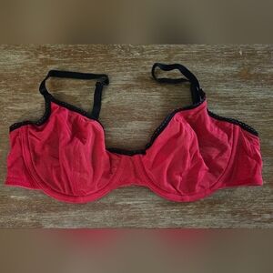 NWT Victorias Secret Red and Black Lace Mesh Bra Valentines Day Lingerie 34B Bra